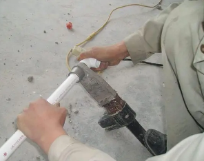 东兴漏水维修电话